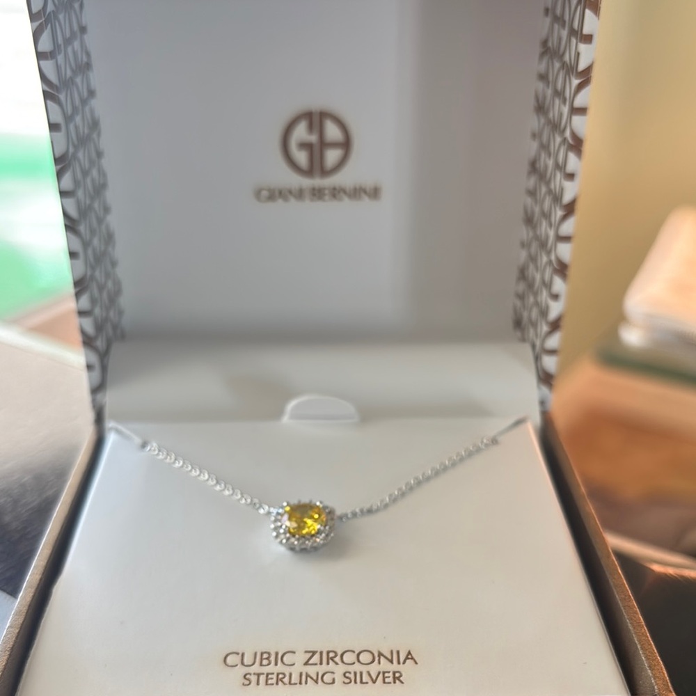 Giani Bernini Yellow and Silver Necklace with Elegant Design